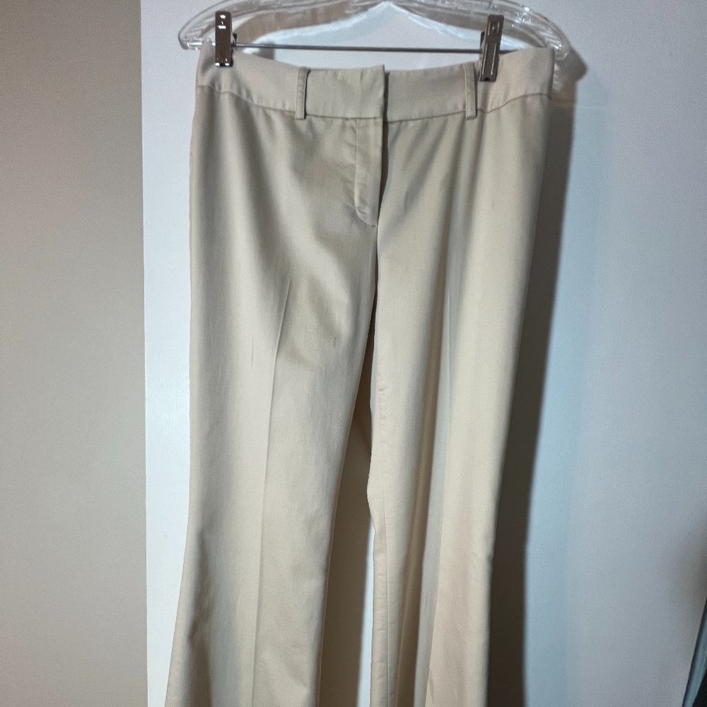 Tahari flat-front size 4 trouser-cream/khaki-never worn
